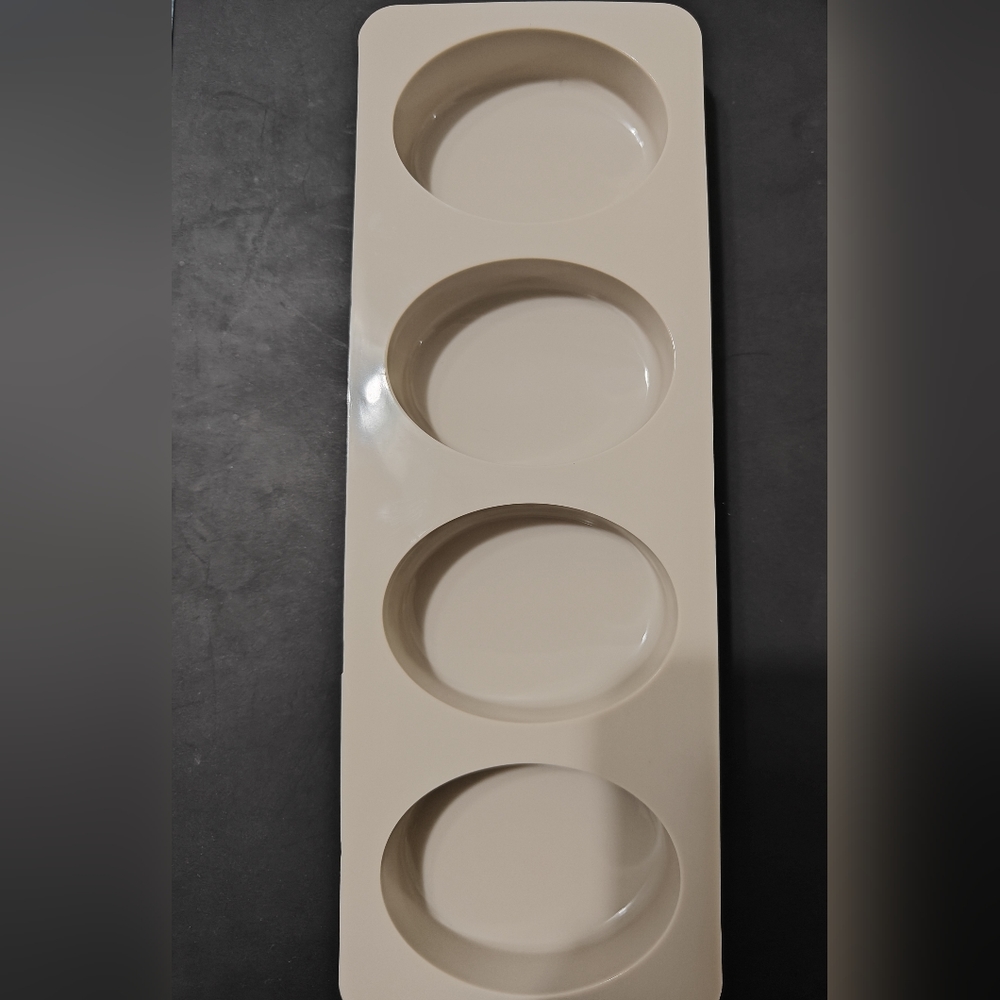 Oval silicone mold